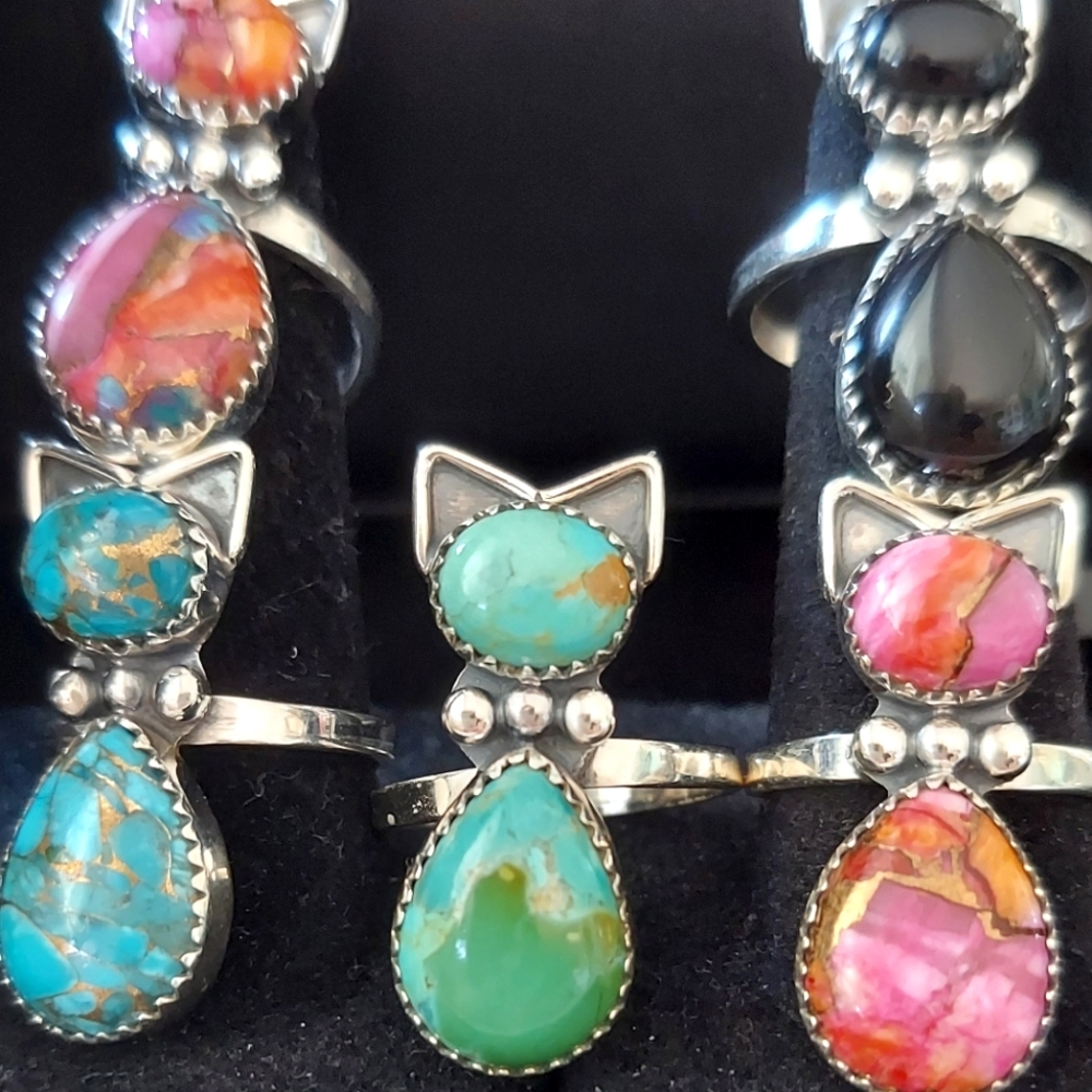Sterling Silver Adjustable Cat Ring Kingman Turquoise 6-9